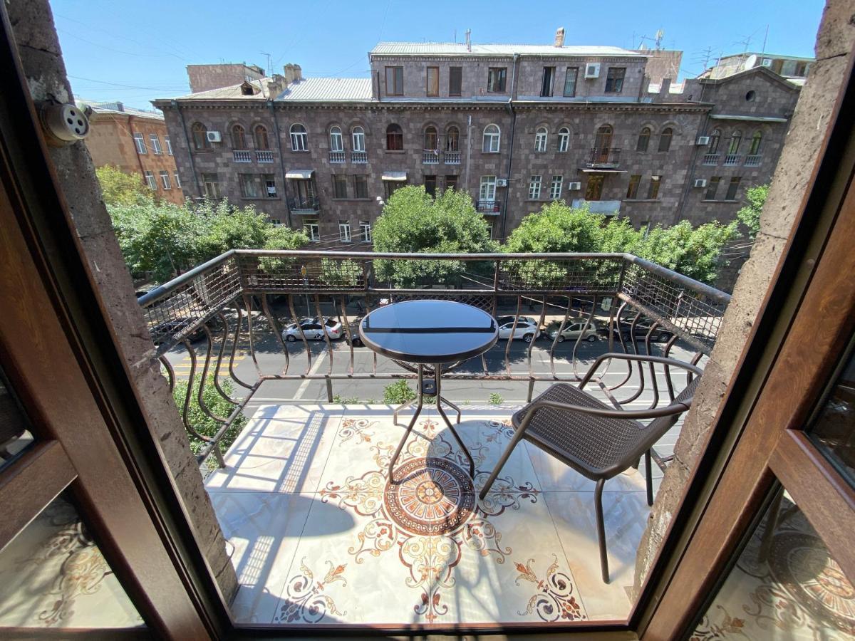 Amiryan Street 1 Bedroom Deluxe Apartment With Balcony Am104 Jerevan Exteriér fotografie