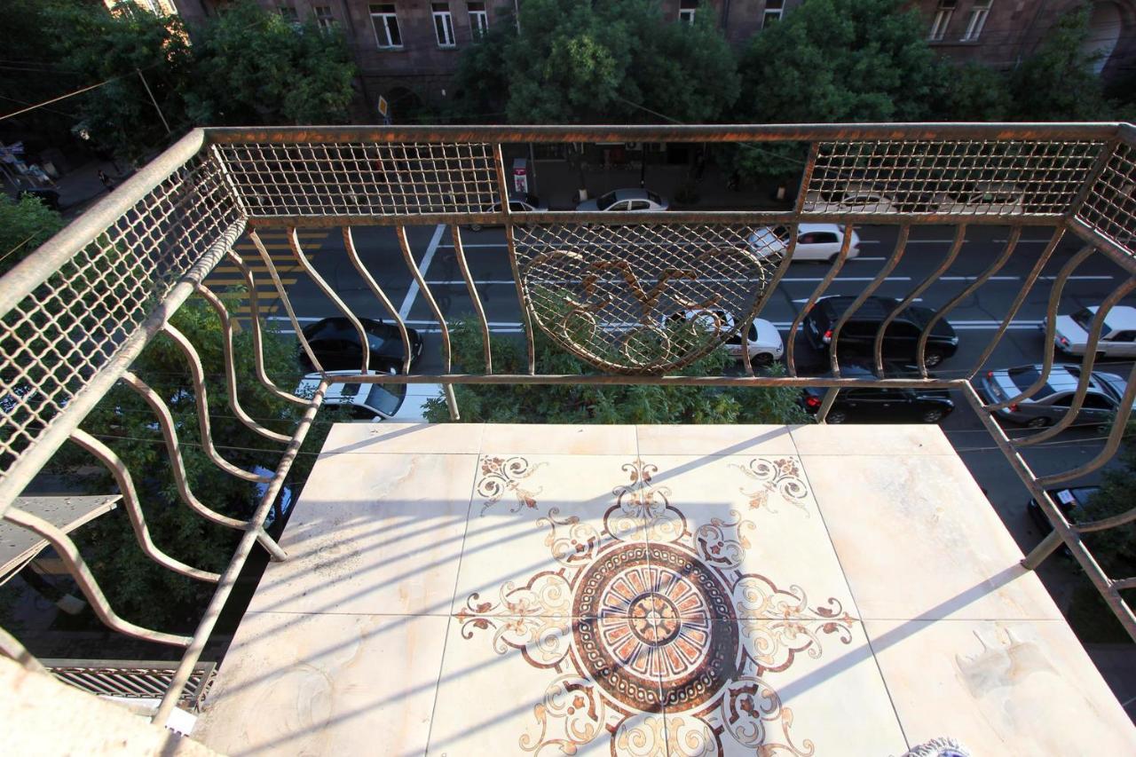 Amiryan Street 1 Bedroom Deluxe Apartment With Balcony Am104 Jerevan Exteriér fotografie